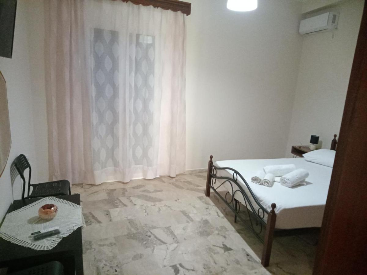 Tom House 1 Daire Filiatrá Dış mekan fotoğraf